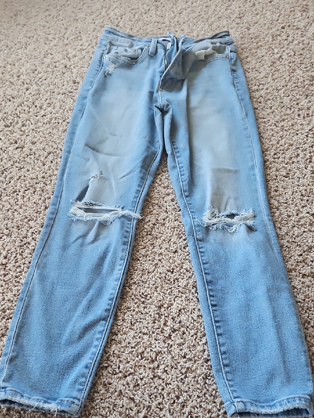 Zenana Outfitters Light Blue Distressed Boyfriend Jeans